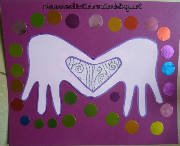 Mains en forme de coeur